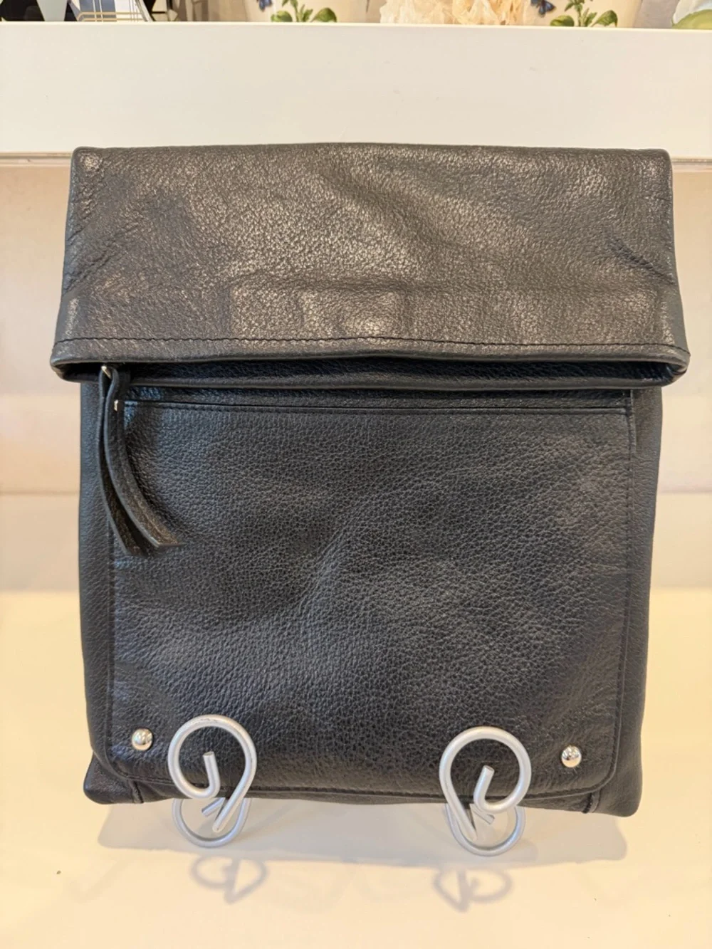 latico compact black